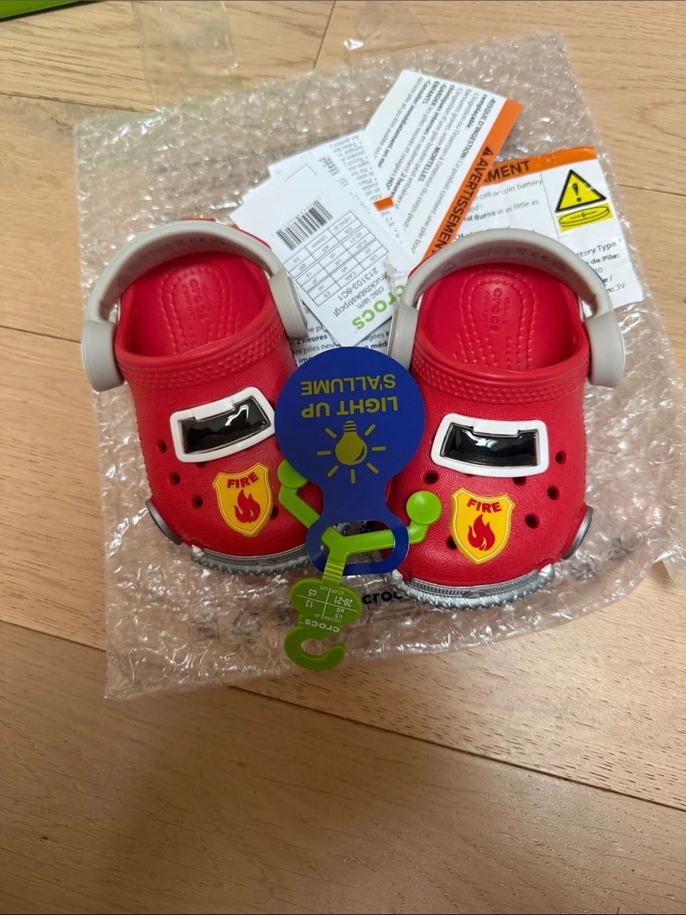 Crocs Kids' Red Light-Up Fire Rescue Clogs boys sz 5